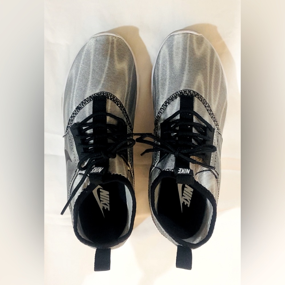 Nike Womens Juvenate Print Lace Up Grey Silver Black Womens Trainers